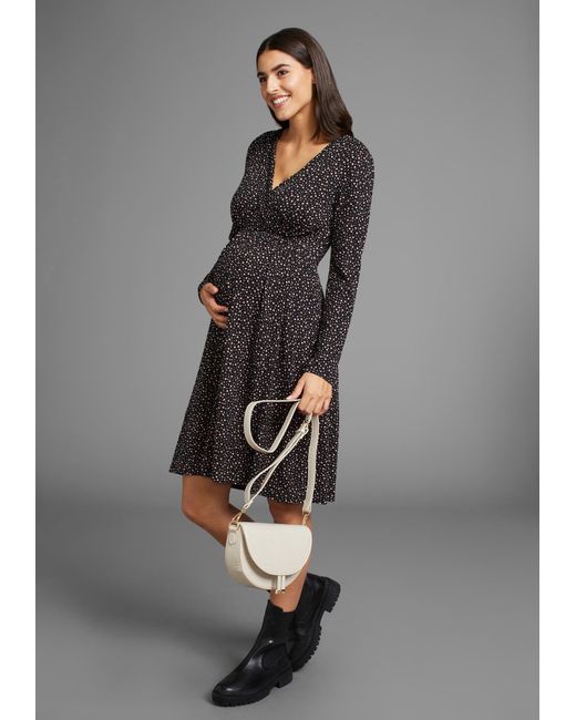 Neun Monate Black Kleid