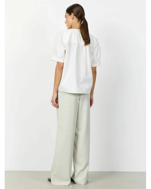 Levete Room White T-Shirt Lr