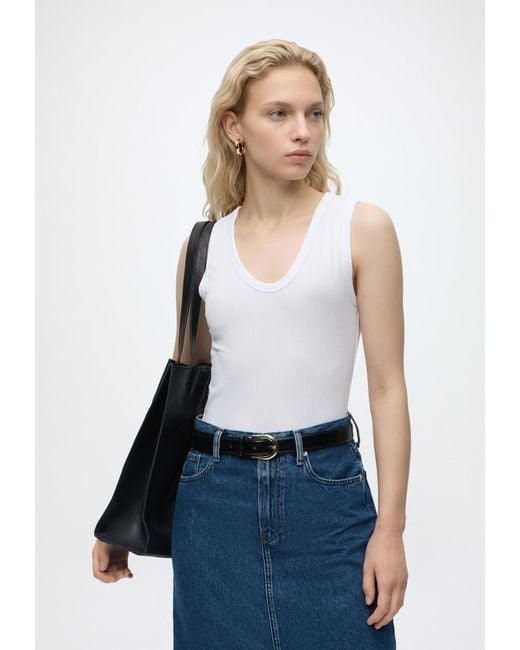 Gap White Top