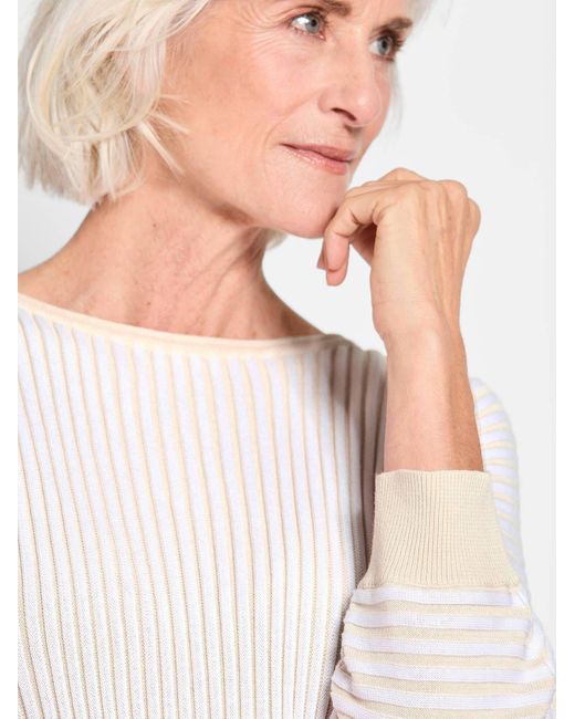 Goldner White Pullover