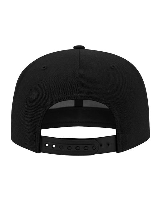 Flexfit Black Cap Metallic Visor