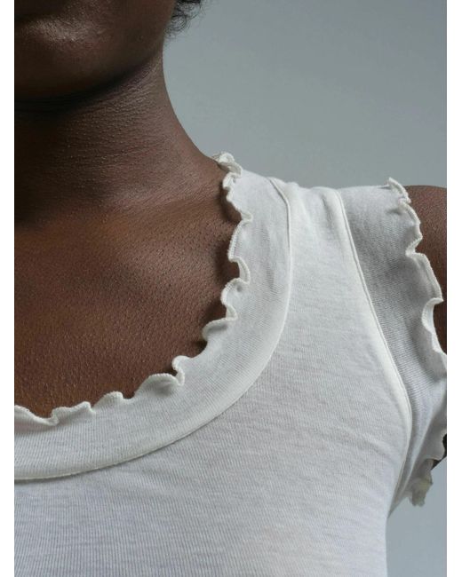 Seamless Basic White Top Flounce