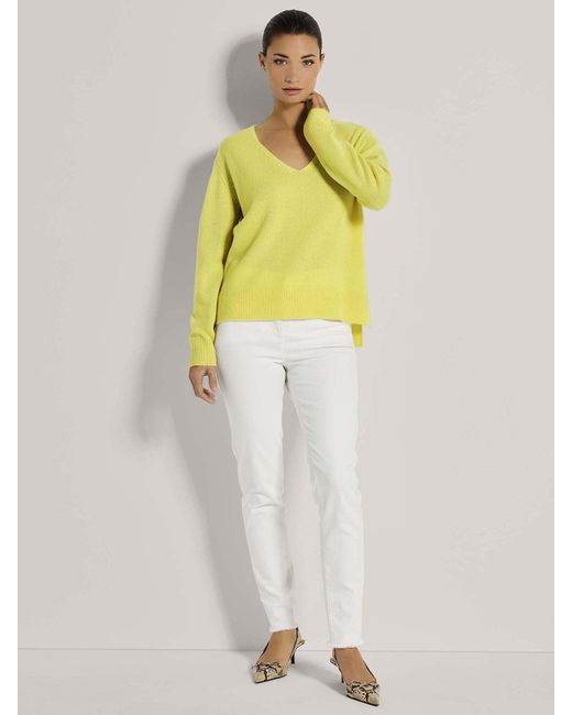 Madeleine Yellow Pullover