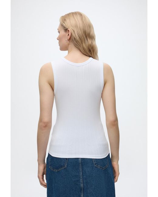 Gap White Top