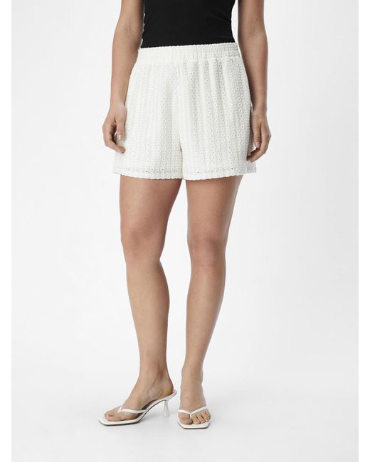 Object White Hose 'Feodora'