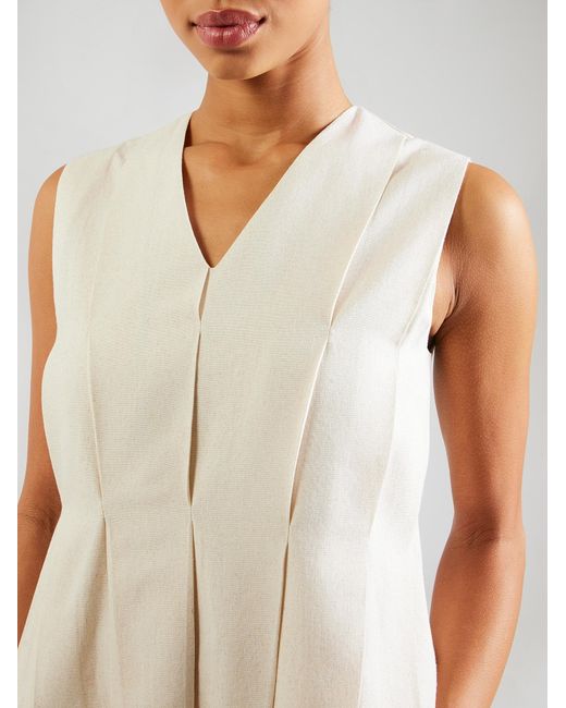 millane White Top