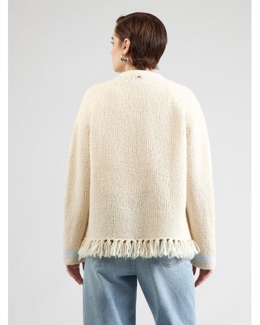 Grace White Pullover Snow