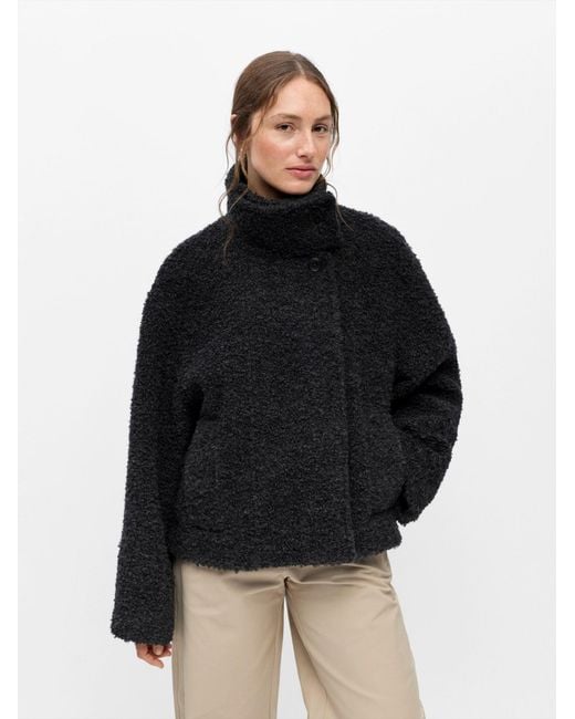 Object Black Jacke Objdiola