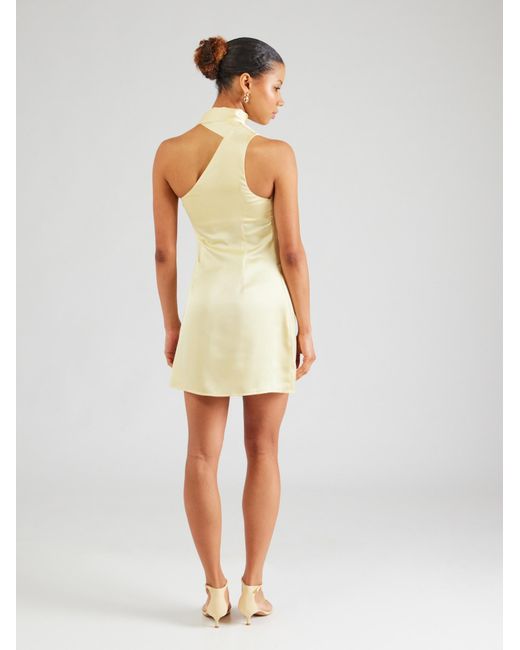 millane White Kleid