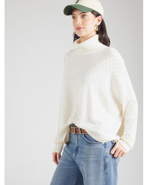 Gap White Pullover Brooklyn
