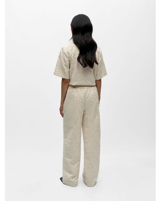 Object White Hose Objmathilda