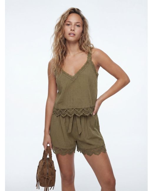 Studio Select Green Top