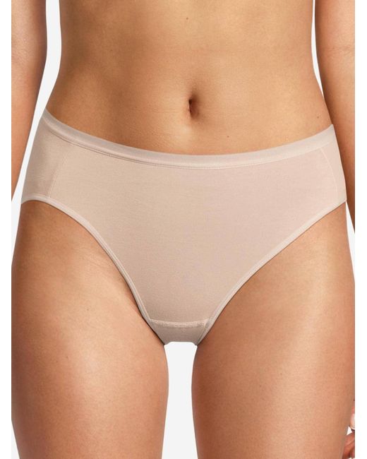 NINA VON C White Slip Basic