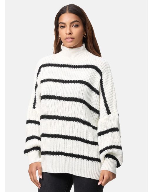Elara White Pullover