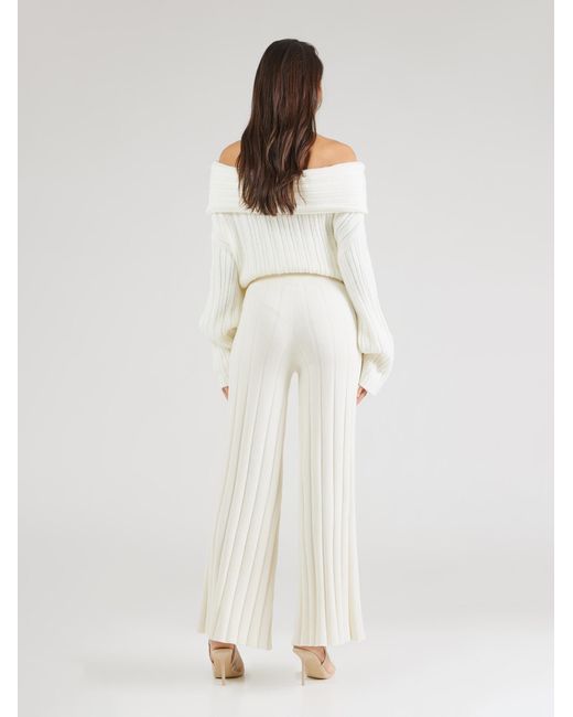 millane White Hose