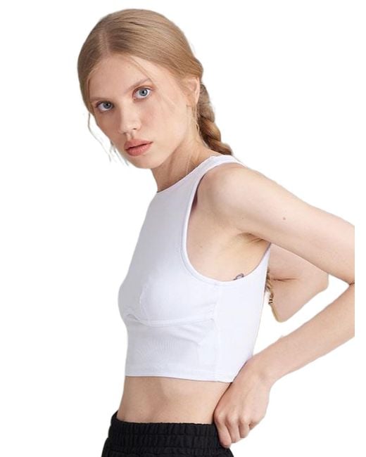 Rivus White Top