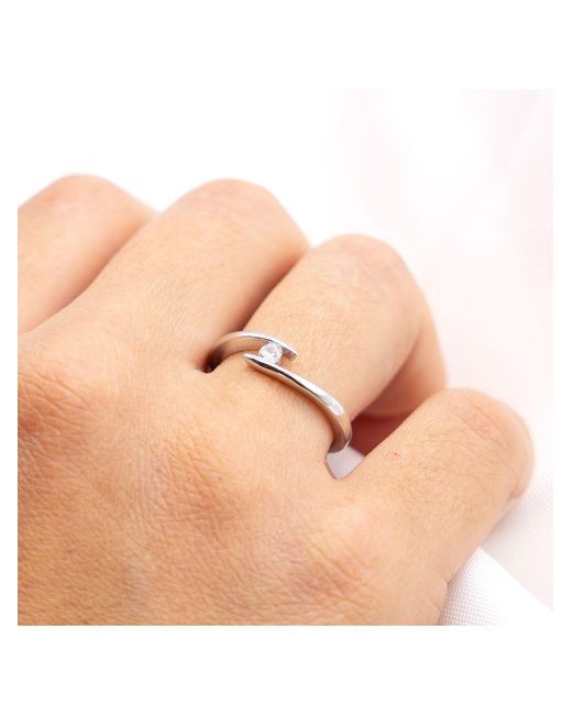 Zeeme White Ring