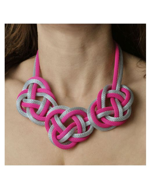 Steuer Pink Kette
