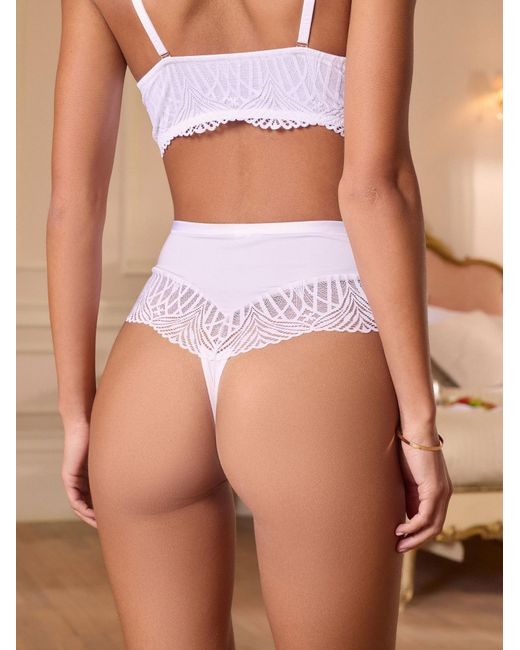 Lipsy White String