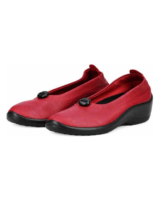 Arcopedico Red Pumps
