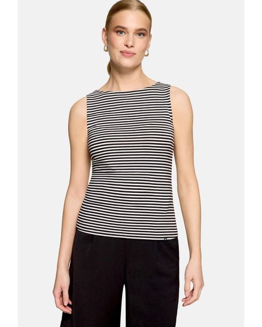 Zero Black Basic Shirt Mit U-Boot-Ausschnitt