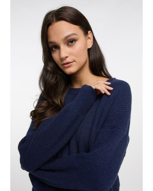 RISA Blue Pullover