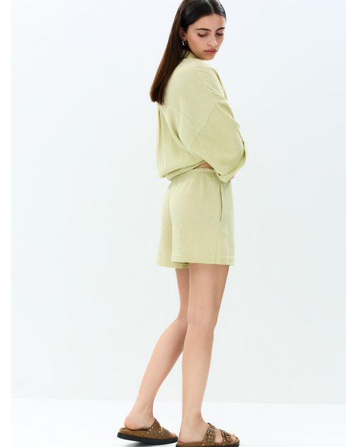 Pull&Bear Natural Shorts Pacific