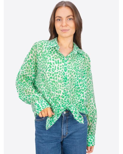 Seasons of April Green Bluse Eileen