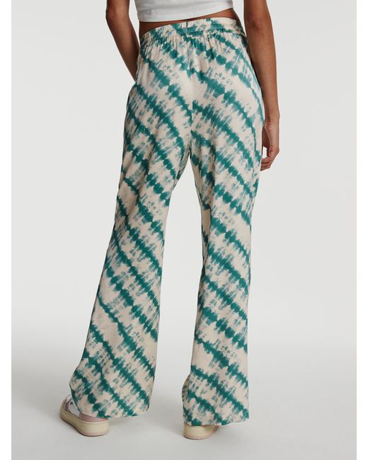 EDITED Green Hosen Stina