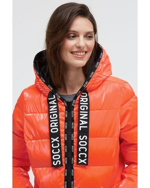 SOCCX Orange Glänzende Steppjacke Mit Kapuze Und Logo-Bändern