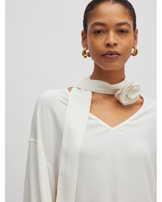EDITED White Bluse Iris
