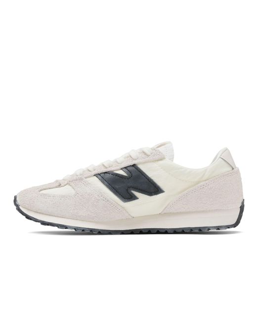 New Balance White 471