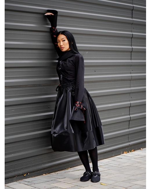 Unique Black Rock Taffeta Balloon Skirt
