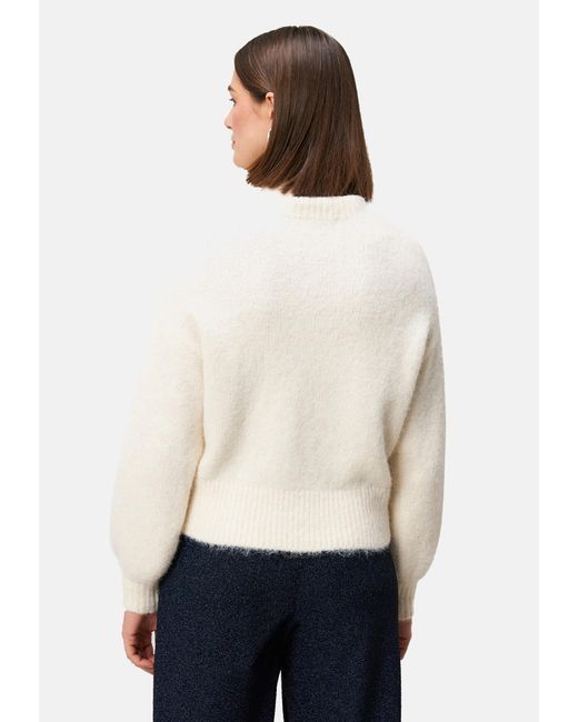 Zero White Pullover