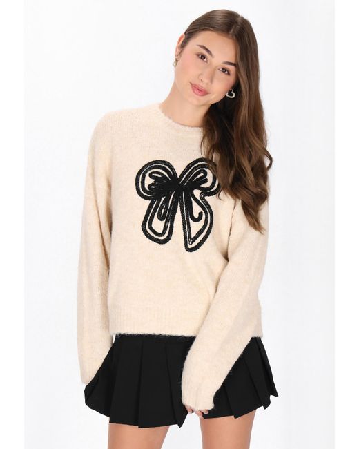 myMo White Pullover