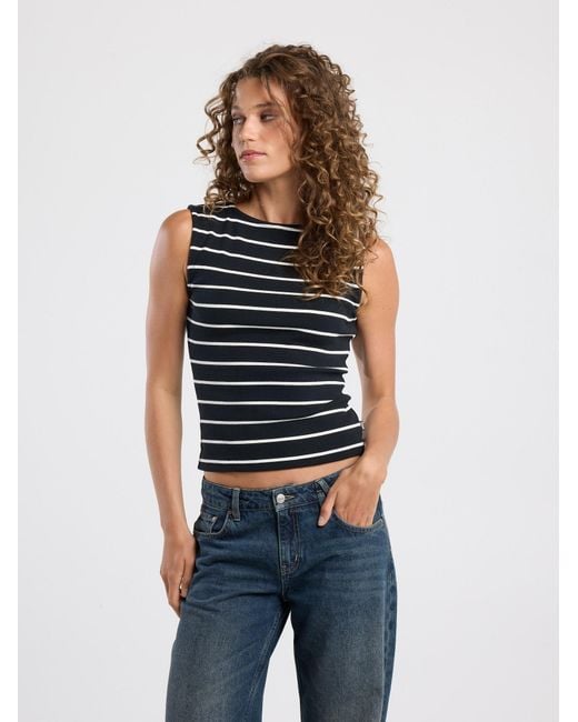 America Today Black Top