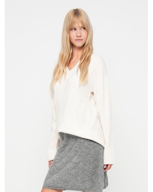 Gap White Pullover Airy