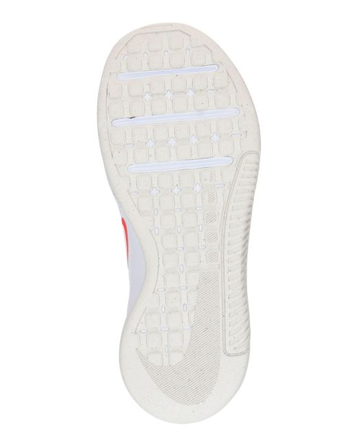 Nike White Sportschuh 'Mc Trainer 3'