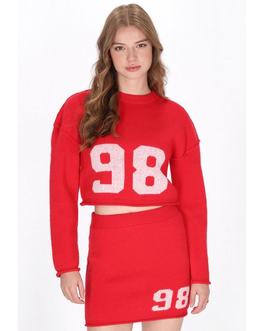myMo Red Pullover