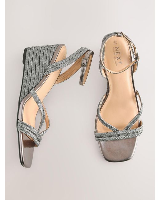 Next Metallic Pumps
