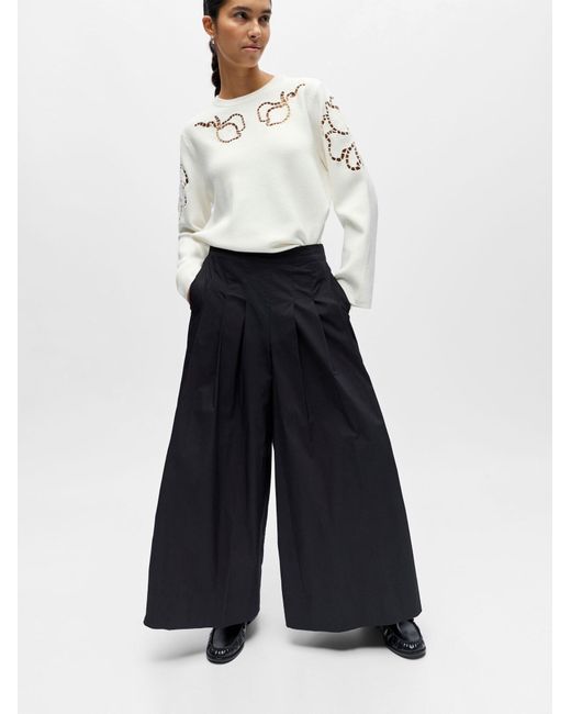 Object Black Hose Objpaige