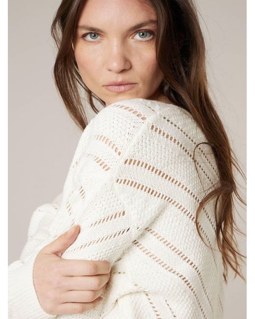 Deeluxe White Pullover Simako