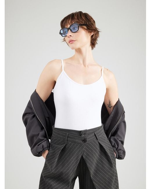 Gap White Top