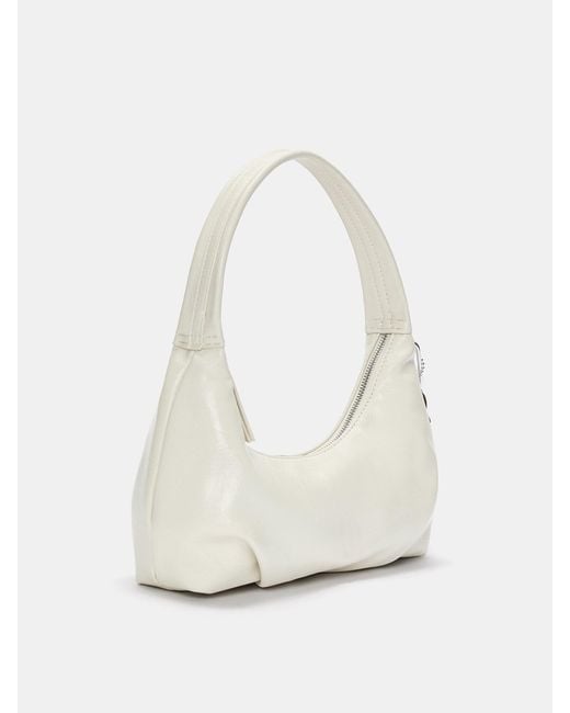 Pull&Bear White Schultertasche Charm