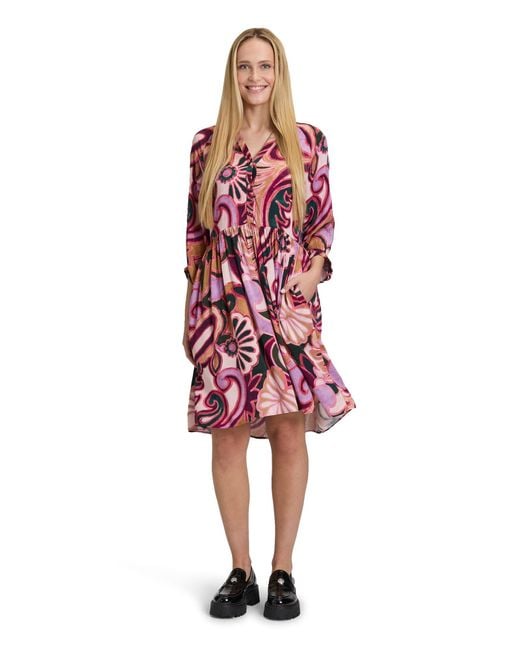 Cartoon Red Kleid