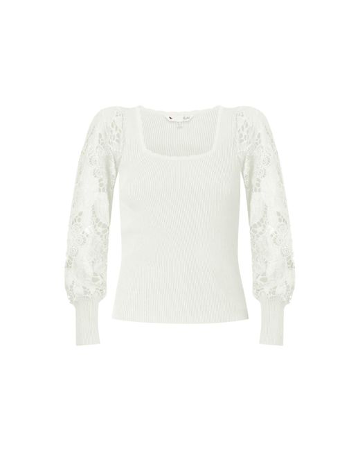 Yumi' White Pullover