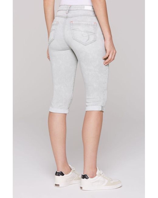 SOCCX White Jeans Shorts Ro:My Regular Fit