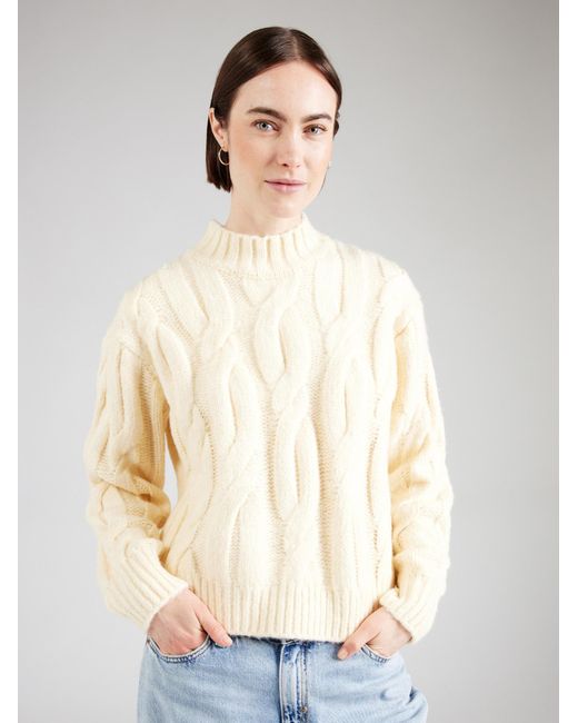 Levi's White Levis Pullover Isabel