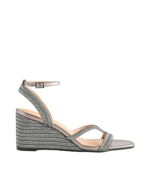 Next Metallic Pumps