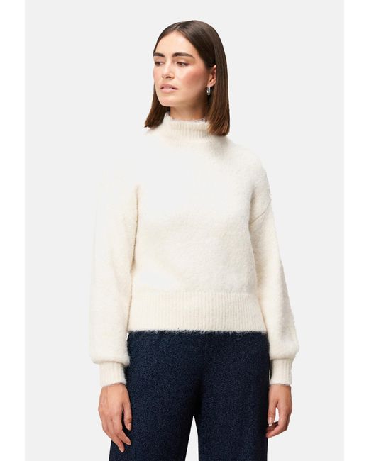Zero White Pullover